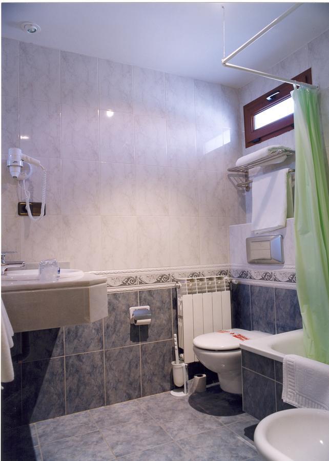 Hostal La Maya Cercedilla Bagian luar foto